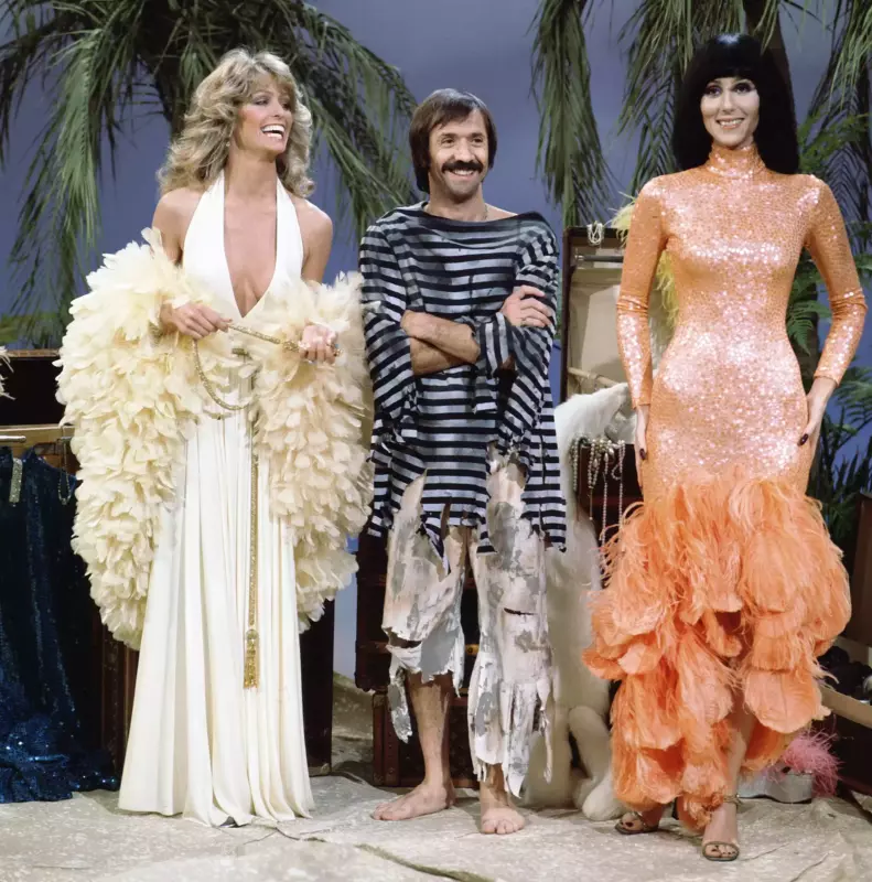 Cher claims that Ryan O'Neal refused Farrah Fawcett's request to spend her final days at her Malibu mansion