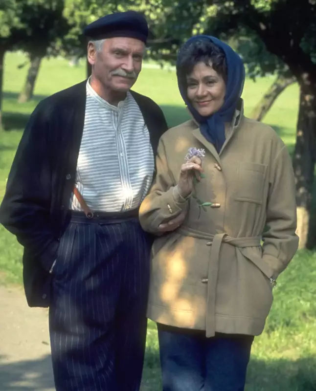 Dame Joan Plowright, Laurence Olivier's widow and an Oscar nominee, passes away at age 95