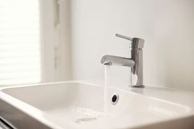 Because to the Eaton and Pacific Palisades fires, residents of Los Angeles are being advised to boil their water until further notice